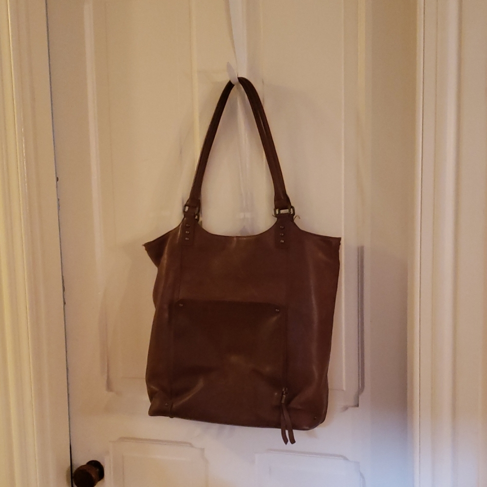 EUC solo brand leather laptop bag